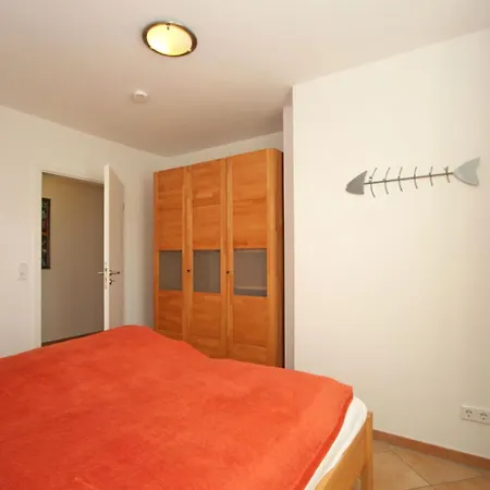 Haus Undine 01 Апартаменты *